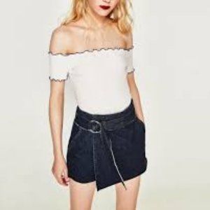 Trafaluc Zara Off-The-Shoulder Crop Top